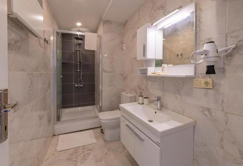 Deluxe Suite Sea View, Feri Suites