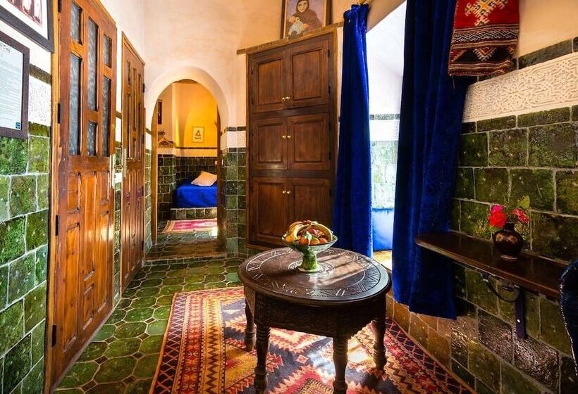 اتاق استاندارد چهار تخته, Hôtel Riad Dar Daïf