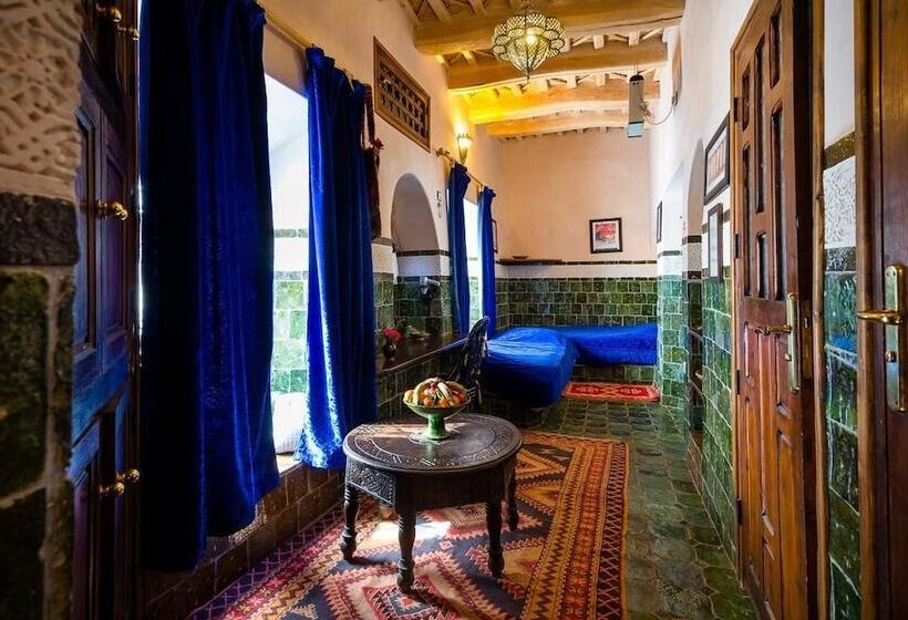اتاق استاندارد چهار تخته, Hôtel Riad Dar Daïf