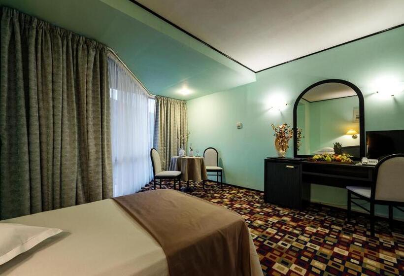 חדר סטנדרט, Mara