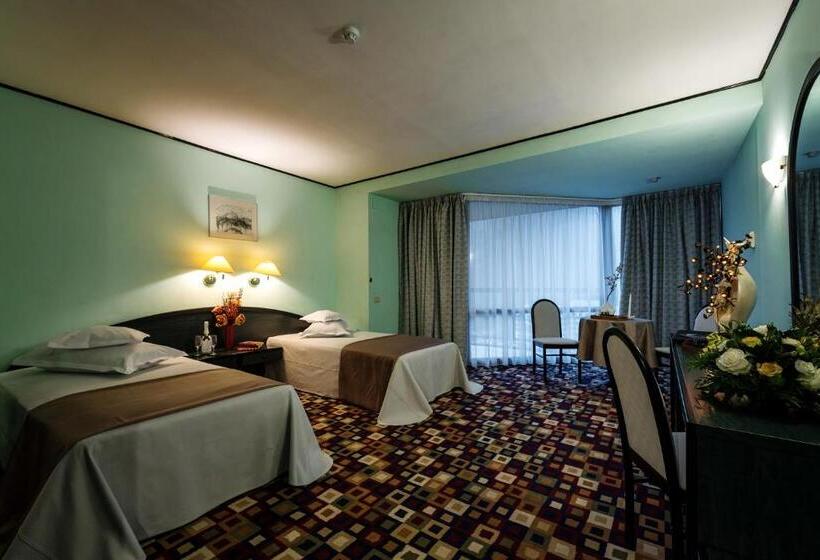 חדר סטנדרט, Mara