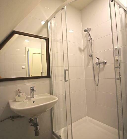 חדר סטנדרט עם מיטת קינג, Penzion & Wellness Zoborska