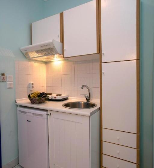 استودیوی سوپریور, Rodon House Apart