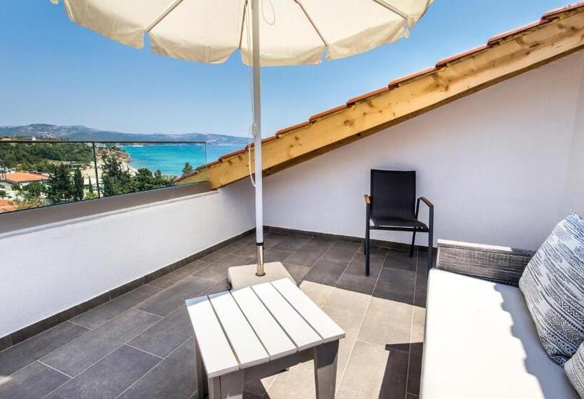 Deluxe Suite Sea View, Rodon House Apart