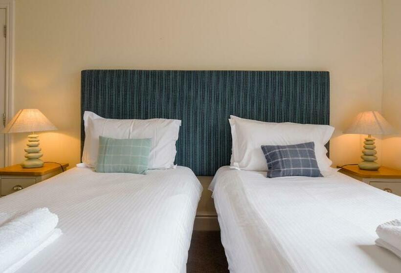 غرفة قياسية, Rashleigh Arms