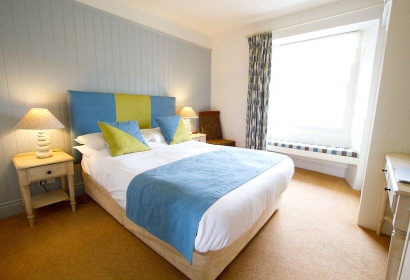 غرفة قياسية, Rashleigh Arms