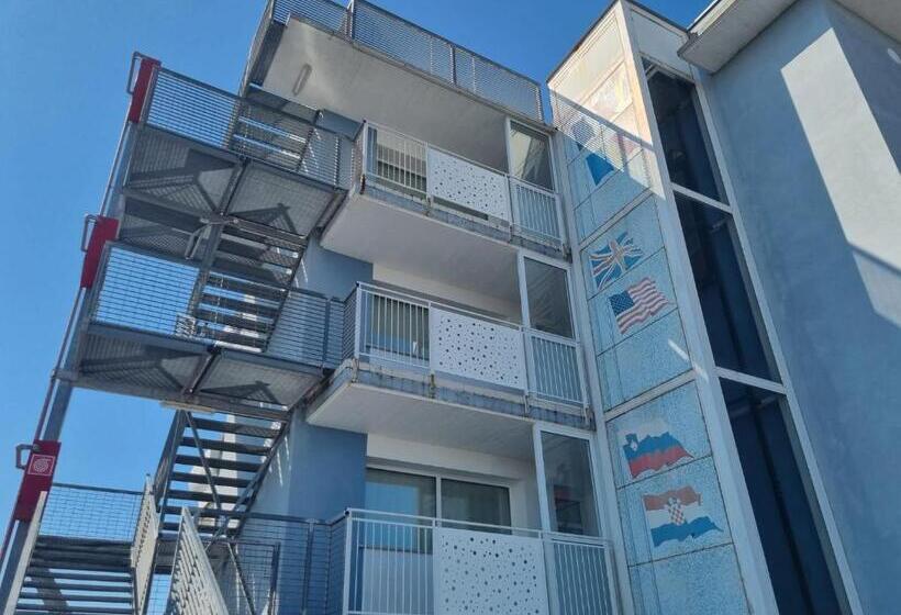 Apartamento 2 Dormitórios, Appart Hotel Holiday