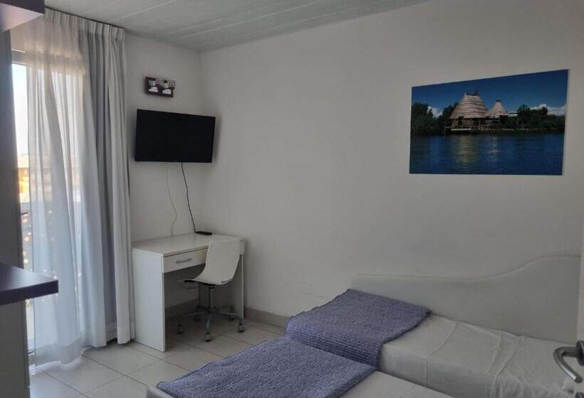 Apartamento 2 Dormitórios, Appart Hotel Holiday