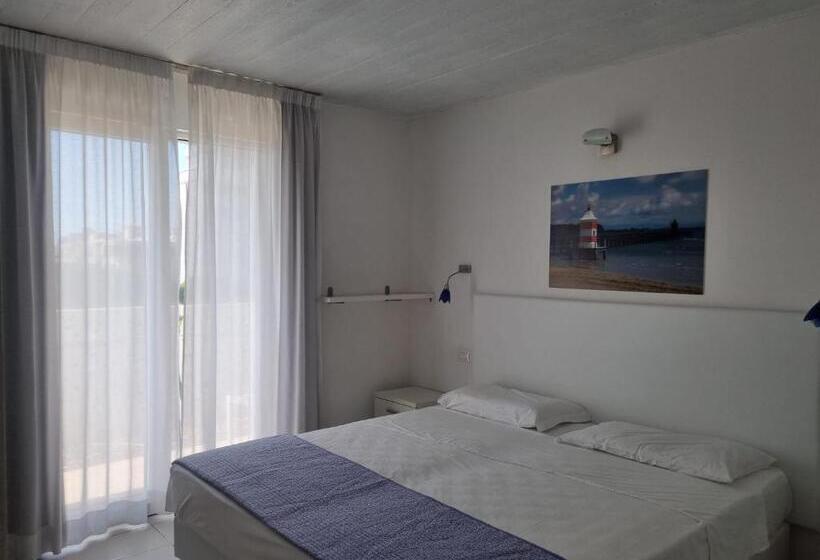 Апартаменты 2 Спальни, Appart Hotel Holiday