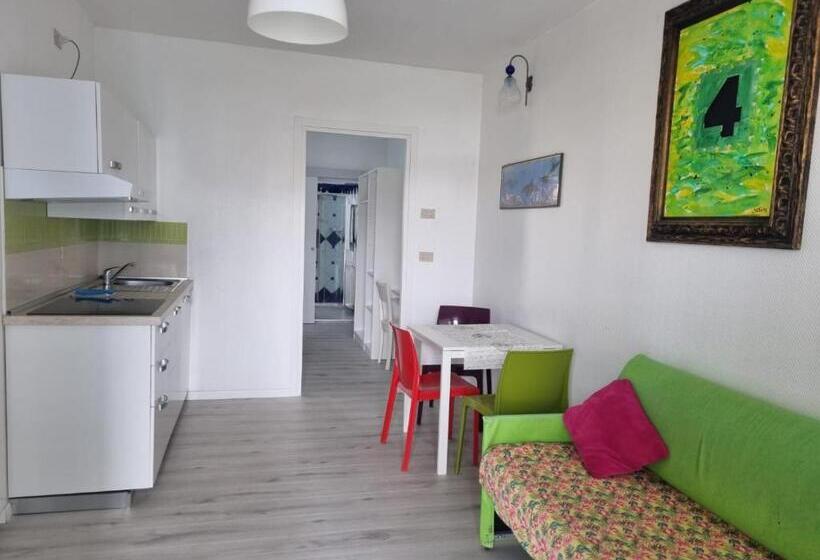 Апартаменты 1 Спальня, Appart Hotel Holiday