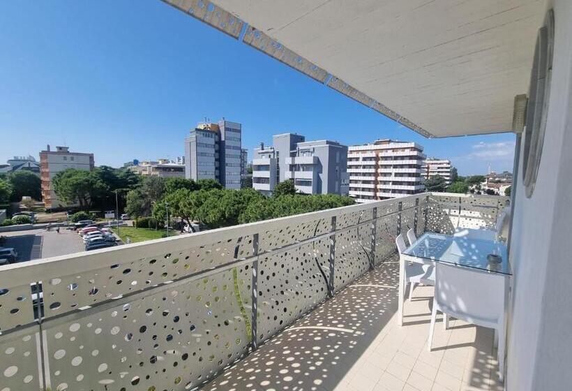 Апартаменты 2 Спальни, Appart Hotel Holiday