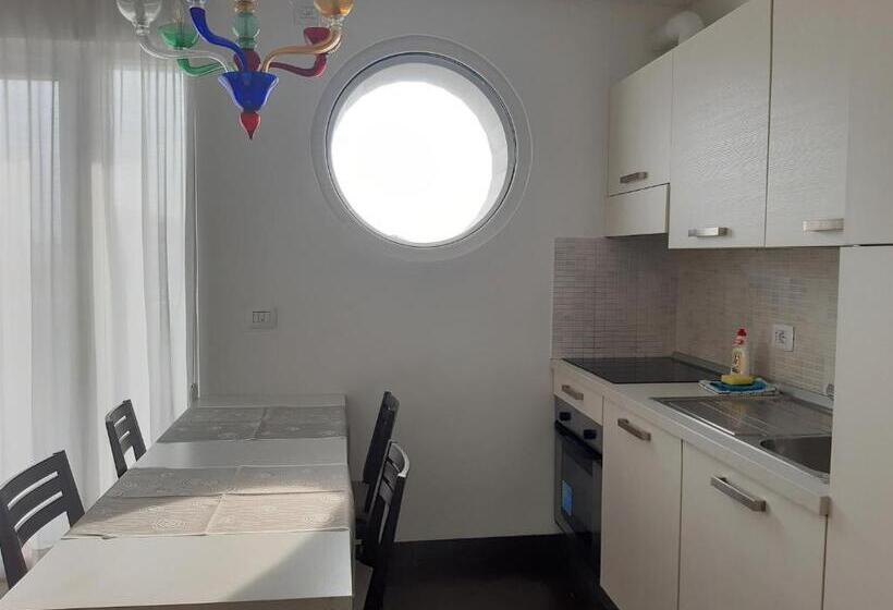Apartamento 2 Dormitórios, Appart Hotel Holiday