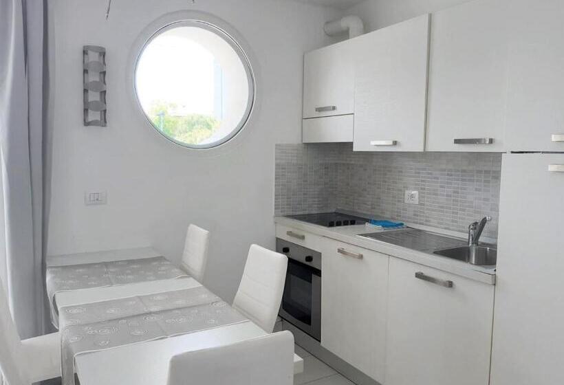 Апартаменты 2 Спальни, Appart Hotel Holiday