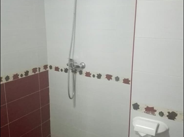 اتاق استاندارد, 2 Horloges