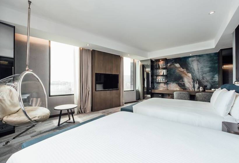 اتاق پریمیوم چهارنفره, Harbour 10