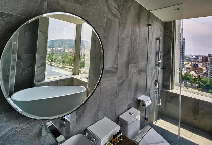 اتاق لوکس, Harbour 10