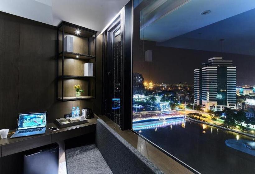 اتاق اجرایی, Harbour 10