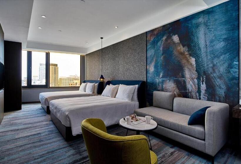 اتاق لوکس خانوادگی, Harbour 10