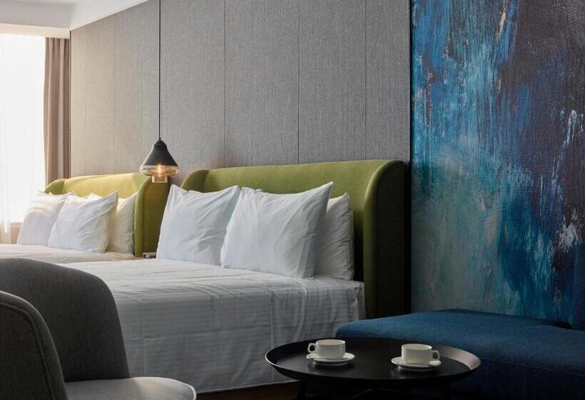 اتاق لوکس خانوادگی, Harbour 10