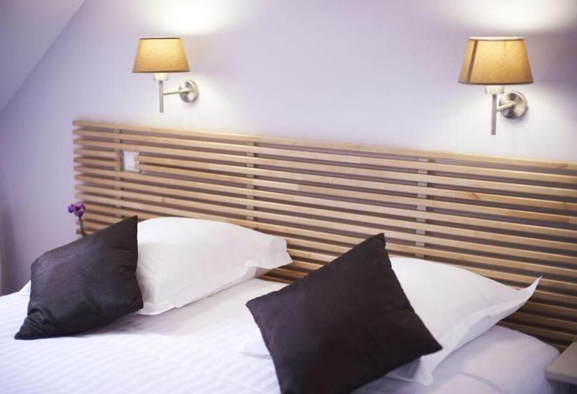 غرفة قياسية, La Ferme Du Blanchot