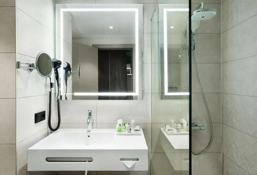 Premium room with view, NH Collection Antwerp Centre