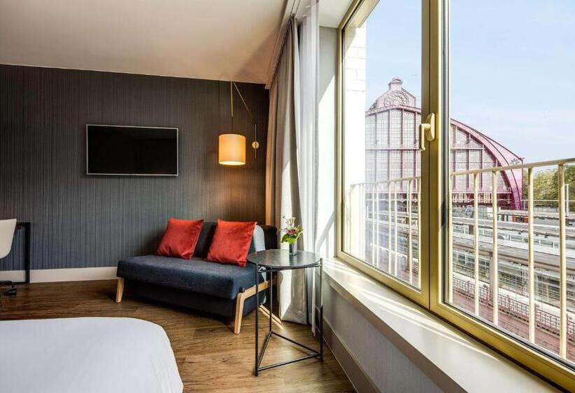 Premium room with view, NH Collection Antwerp Centre