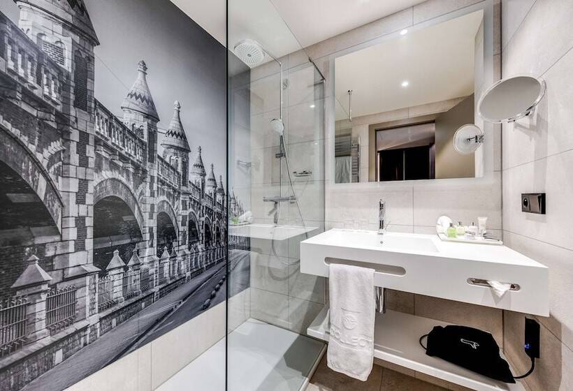 Номер Премиум, NH Collection Antwerp Centre