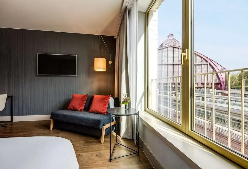 Premium room with view, NH Collection Antwerp Centre