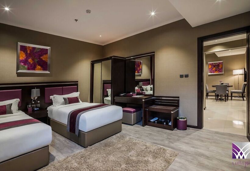 جناح جونيور, Normas