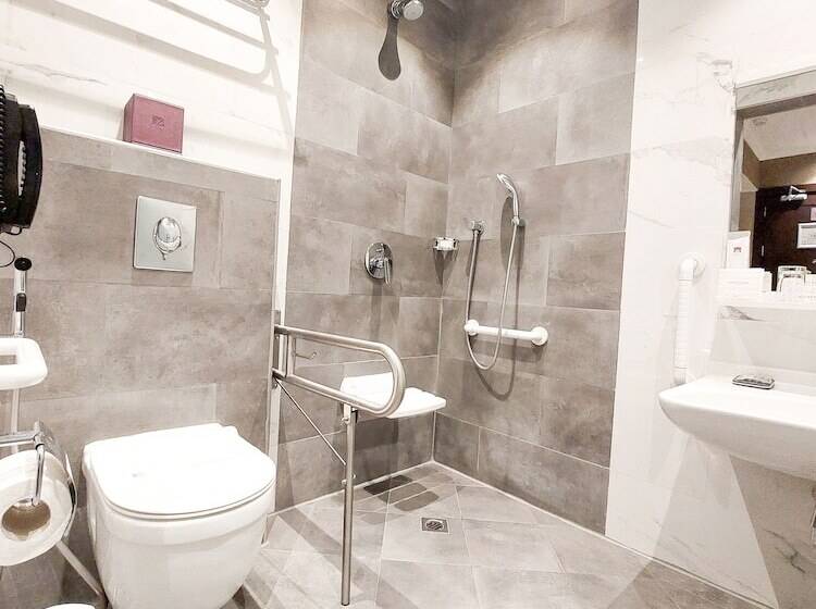 غرفة قياسية, Normas