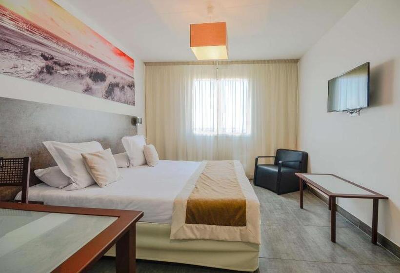 Quarto Clássico Cama King, Sure Hotel By Best Western Beziers Le Monestie