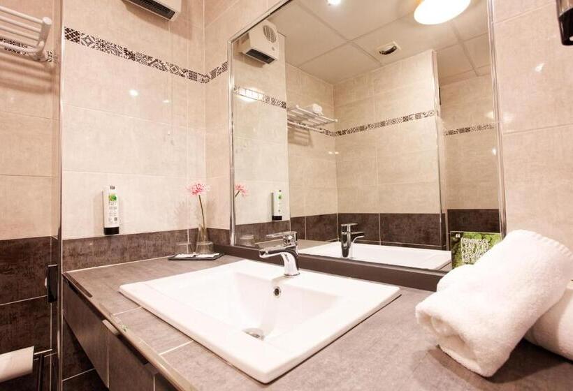 Quarto Superior Cama King, Sure Hotel By Best Western Beziers Le Monestie