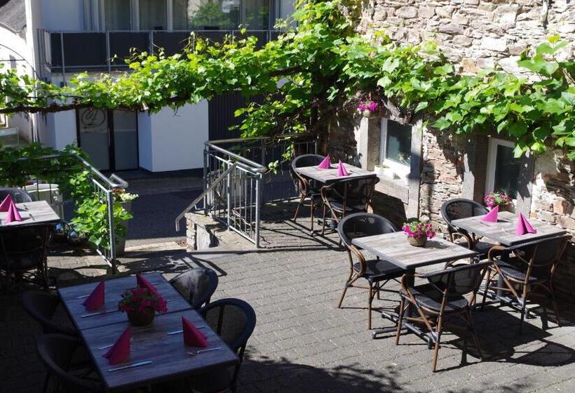 غرفة قياسية فردية, Beim Schneemann