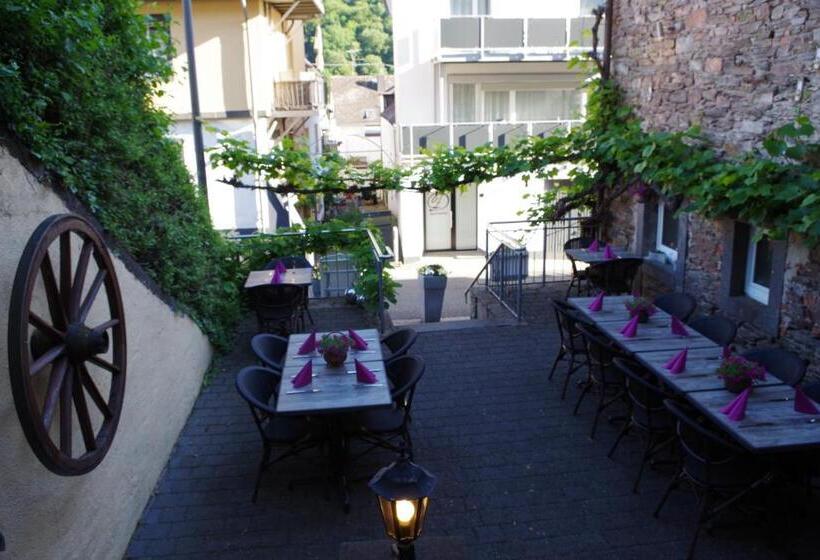 غرفة قياسية فردية, Beim Schneemann