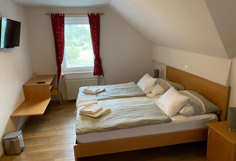 اتاق استاندارد با بالکن, Guesthouse Veranda