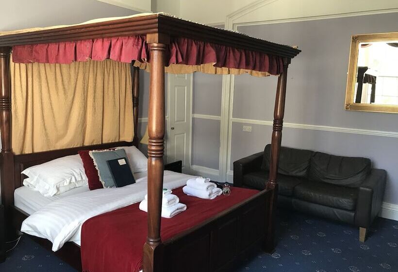 スタンダードルーム, Kempfield House