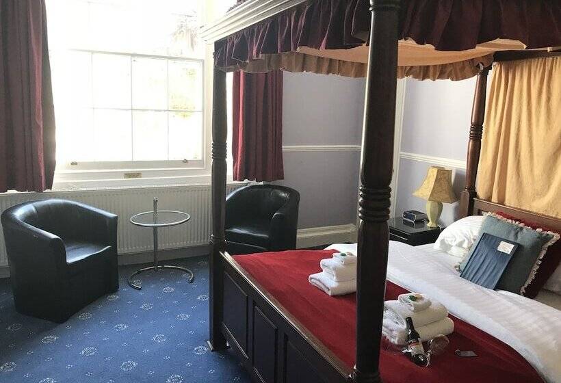 スタンダードルーム, Kempfield House