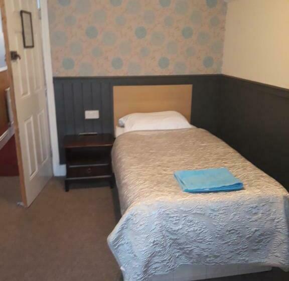 标准单人间共用浴室, Llwynygog Guest House