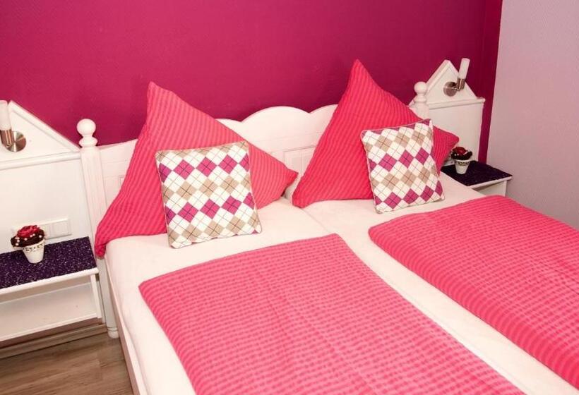 חדר סטנדרט לשלושה, Pension Jäger   Der Geheimtipp Am Europa Park