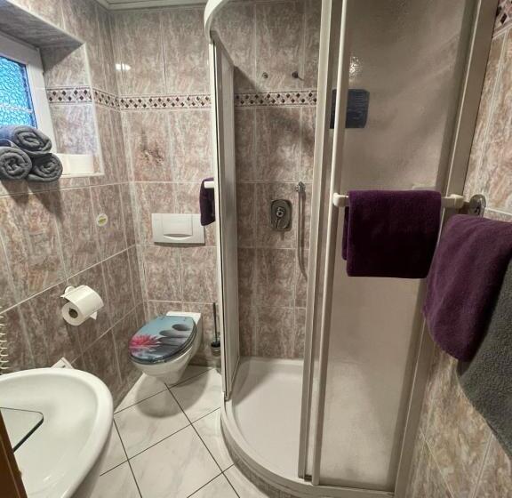 חדר סטנדרט לארבעה, Pension Jäger   Der Geheimtipp Am Europa Park