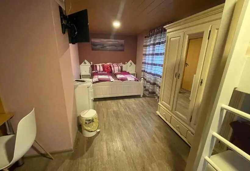 スタンダード４人部屋, Pension Jäger   Der Geheimtipp Am Europa Park