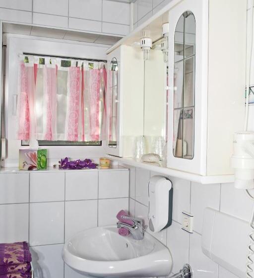 חדר סטנדרט לארבעה, Pension Jäger   Der Geheimtipp Am Europa Park