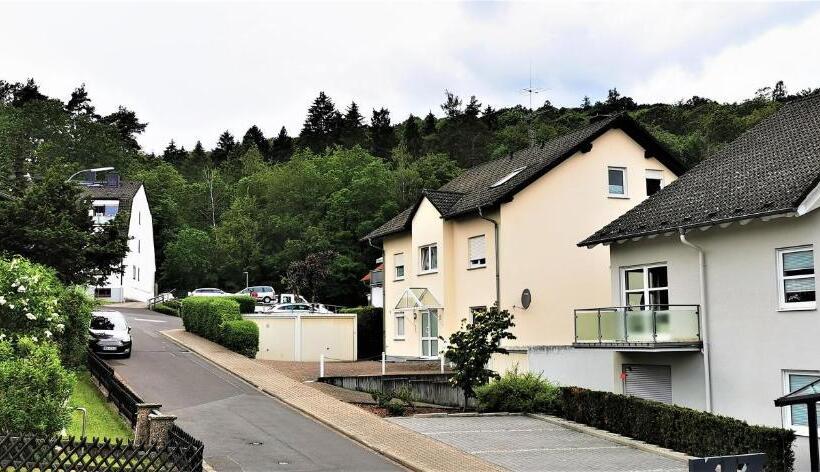 غرفة كمفورت مع بلكونة, Pension Ramona   Hotel Garni