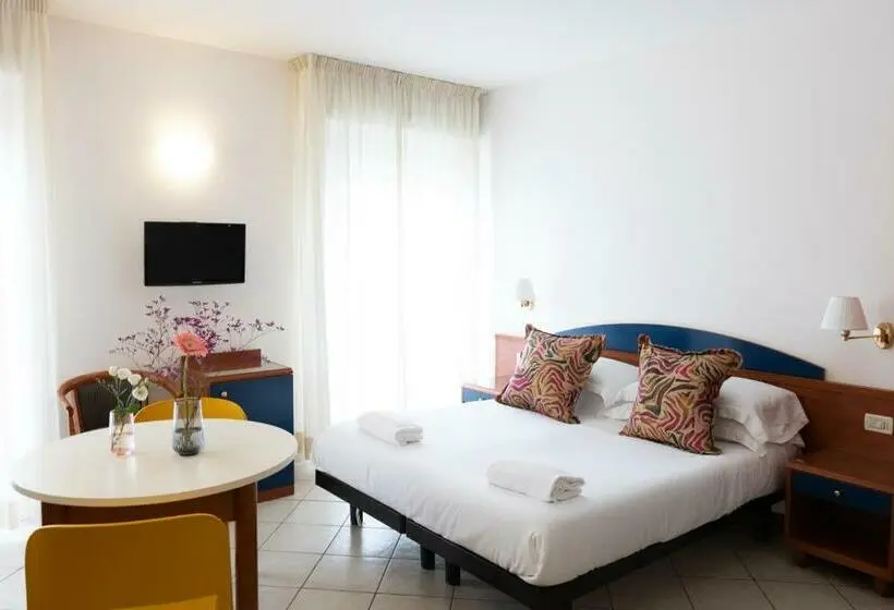 استودیوی استاندارد, Residence Mimosa