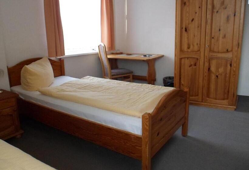 스탠다드 싱글 룸, Stadtseepension Templin