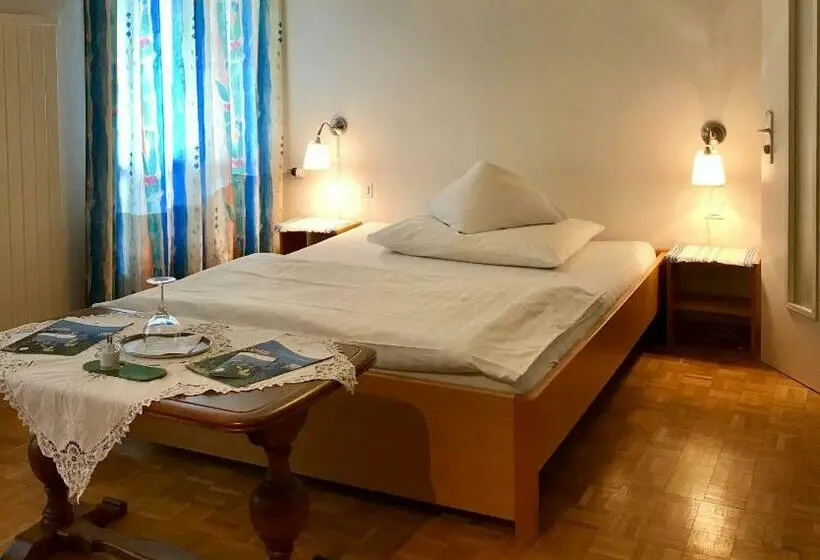 اتاق استاندارد یک نفره, Bed And Breakfast Krone
