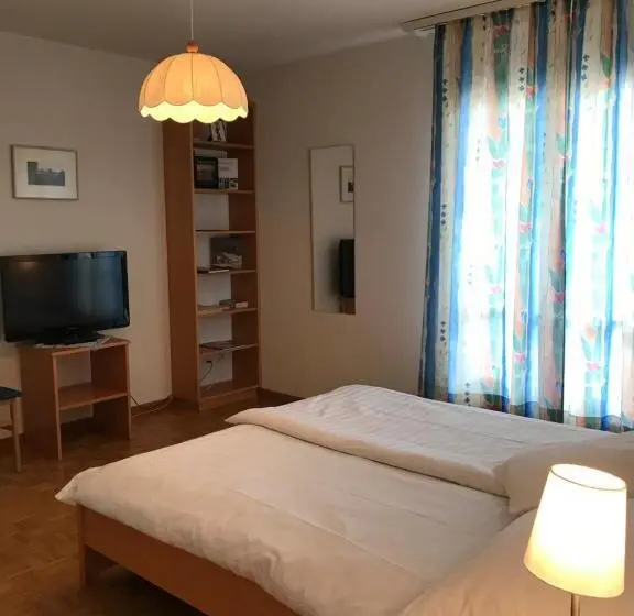 اتاق استاندارد با بالکن, Bed And Breakfast Krone