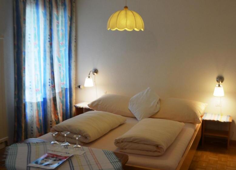 اتاق استاندارد با بالکن, Bed And Breakfast Krone