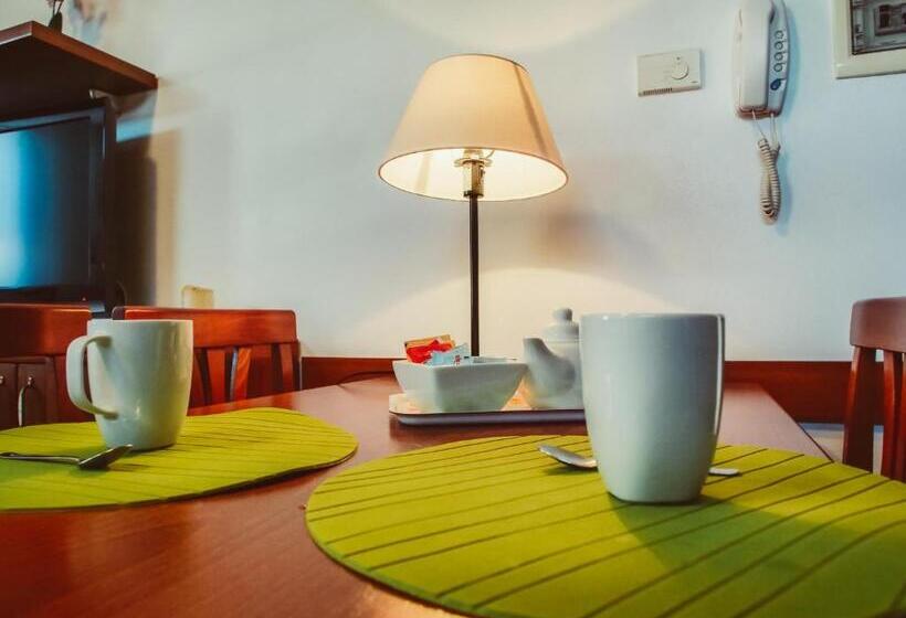 إستوديو قياسى, Antico Pozzo Apartment