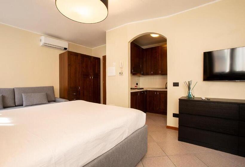 스탠다드 스튜디오, Antico Pozzo Apartment
